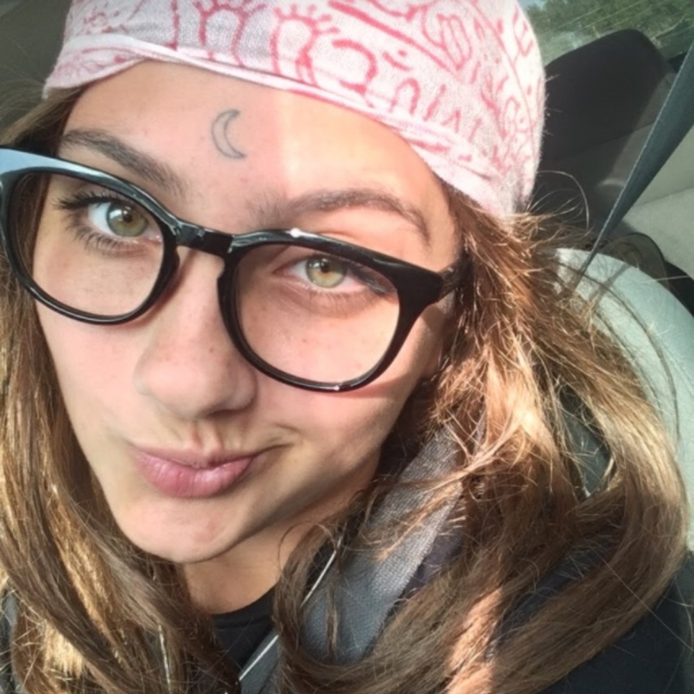 MEET MICHELE